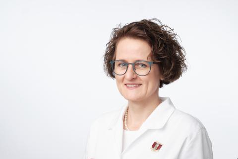 wieneu-apotheke-by-wolfgang-lehner_xt24712